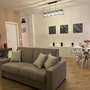Mimi Apartament Bari